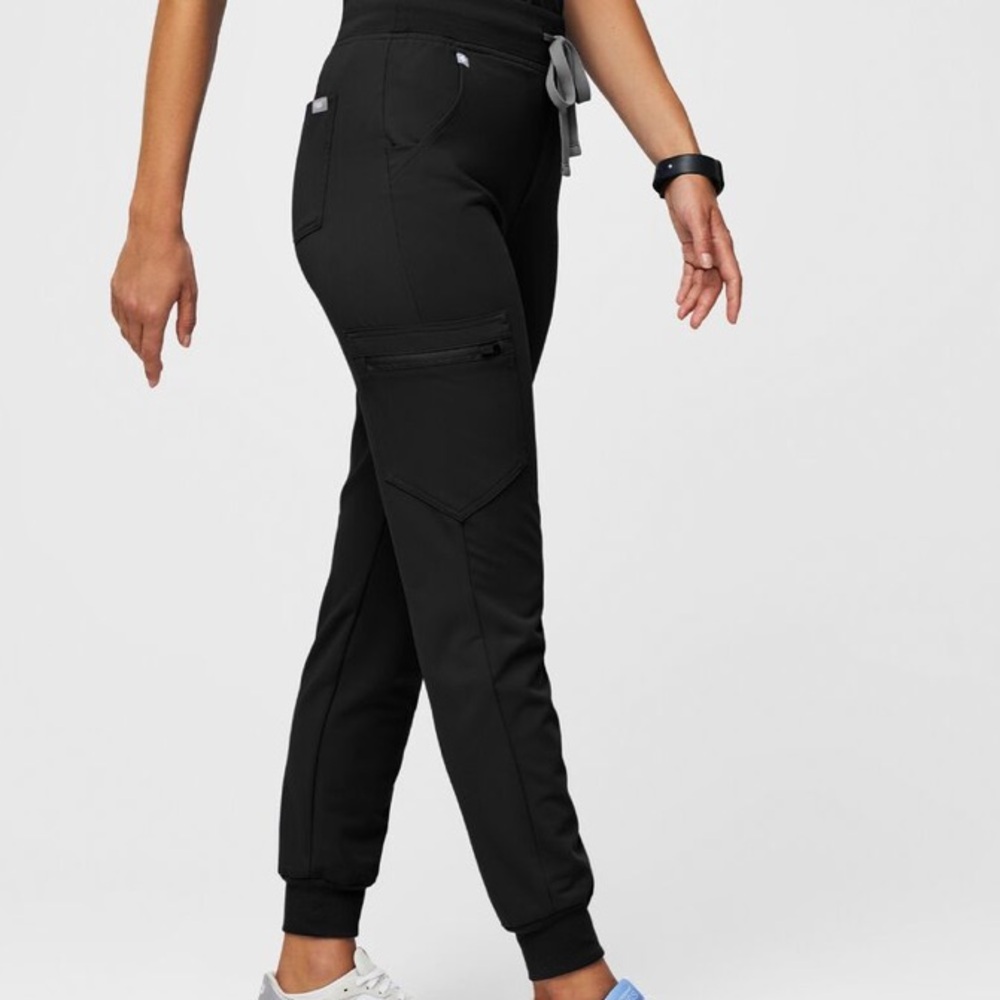 Figs high waisted scrub pants color black size xs/p Zamora